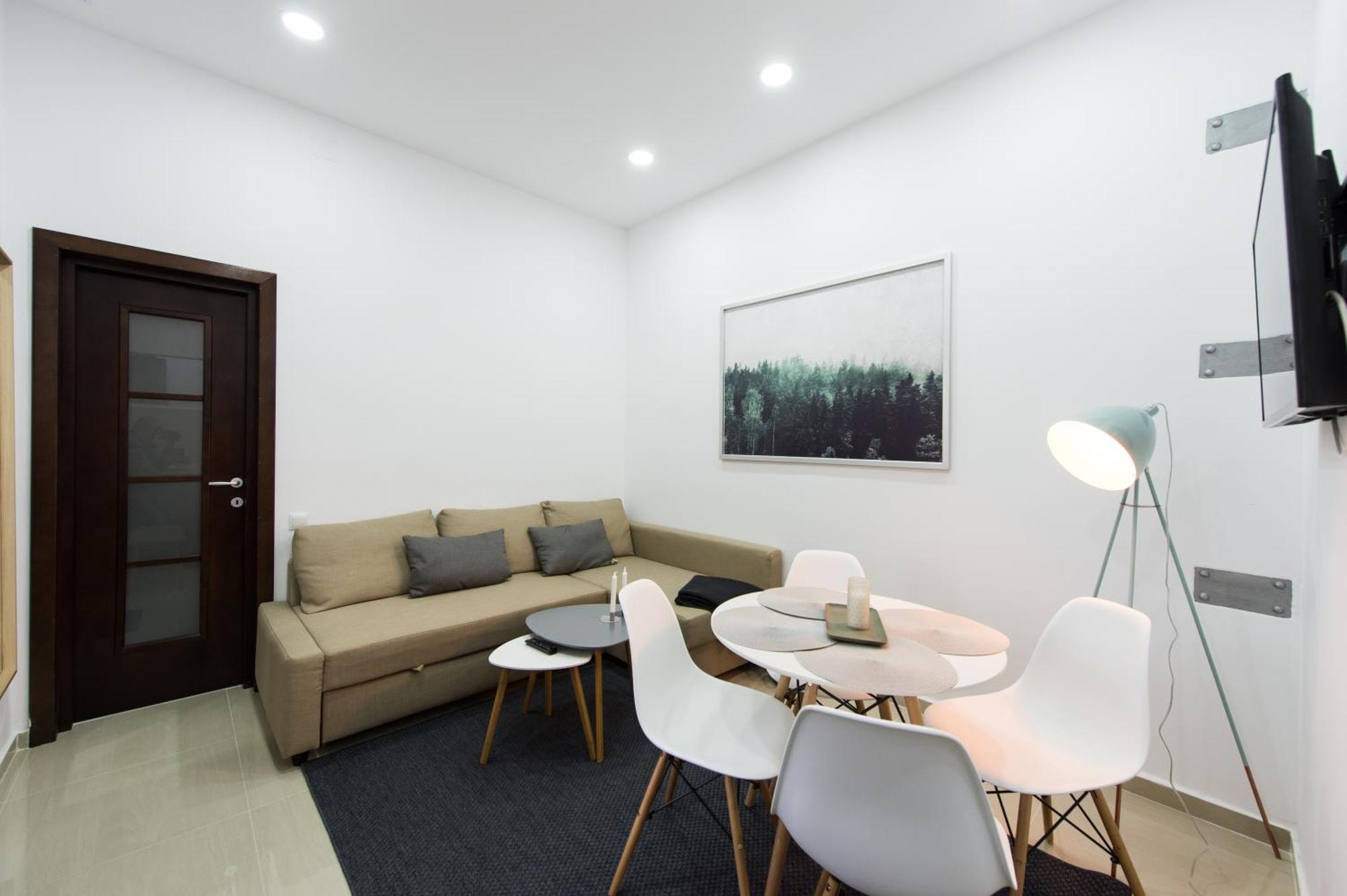 Apartamento Gorgeous Brasov Flat With Patio And Mountain Views Exterior foto